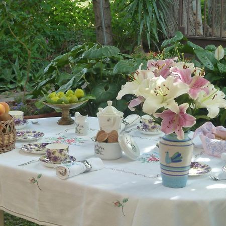 Bb Le Violette Bed & Breakfast Tortoli Bagian luar foto